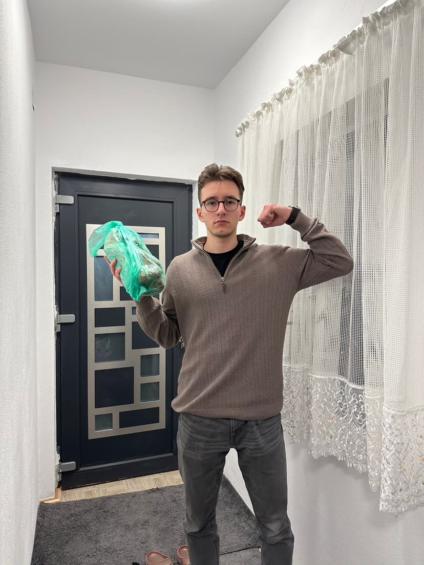 Christmas cake from Robert's girlfriend